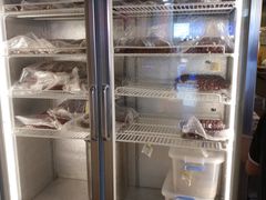 面包甜点陈列柜-八婆婆烧仙草(中山路店)