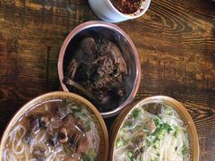 -正宗李家土鸡米线店