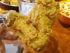 -BHC炸鸡(明洞总店)