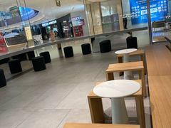 用餐区-喜茶(杭州滨江宝龙店)