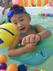 -爱玩爱游亲子成长中心(蔡山东路店)