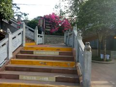 -楠柏弯休闲山庄(梨花溪店)
