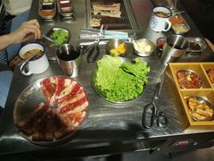 -马路牙子地桌烤肉(工体店)