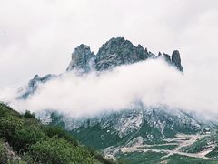 -莲宝叶则景区