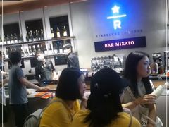 -星巴克(西藏路店)