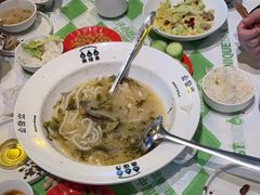 -渔语鱼酸菜鱼新川菜(来福士店)
