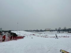 -华彬猛犸滑雪场