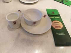 餐具摆设-闫府私房菜(经四路万达店)