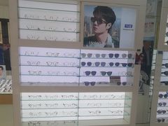 -爱视眼镜(贵州路店)