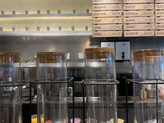 面包甜点陈列柜-喜茶(深圳东门1234店)