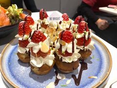 草莓忌廉华夫饼-BE BRIGHT KITCHEN(正佳广场店)