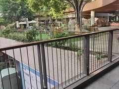 -瑞虹新天地月亮湾