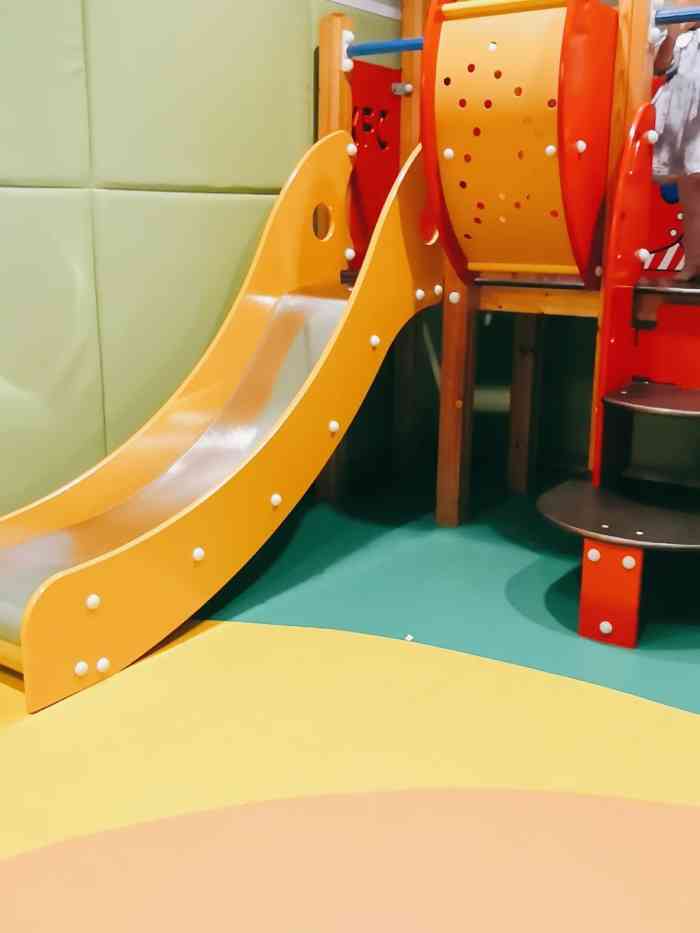 肯德基(新城市广场店)-"离家近的,小朋友喜欢的早餐就餐地点.新业.