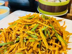 -莲餐厅·湖北菜·潜江小龙虾店(愚园路店)