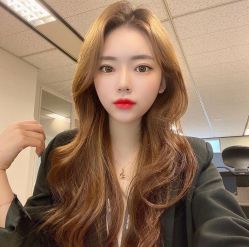 -变画·发型STUDIO