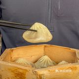这一碗瀑布蟹黄面，真的好顶！ 