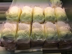 纯奶油小方鲜奶小方-老大昌(淮海中路店)
