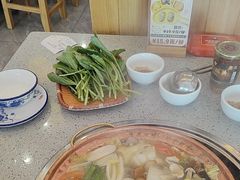 -阿婆情腊排骨火锅(金虹路店)