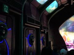 -海底巡游艇:尼莫和好友的海洋世界