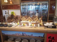 -大中华希尔顿酒店-念自助餐·嗨啤·小龙虾