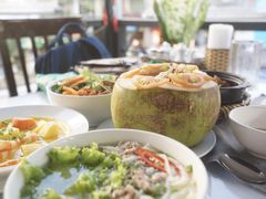 -Lanterns Vietnamese Restaurant
