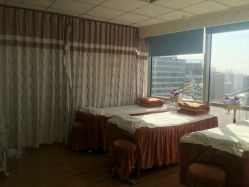 -苗方清颜专业祛痘连锁机构