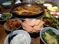 -四小区火锅·巷子里的重庆火锅(花照壁店)