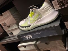 -NIKE上海青浦优选体验店