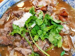 卤煮面-门框胡同百年卤煮(鸟巢店)