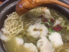 -周鱼小馆石锅酸菜鱼(活力汇店)