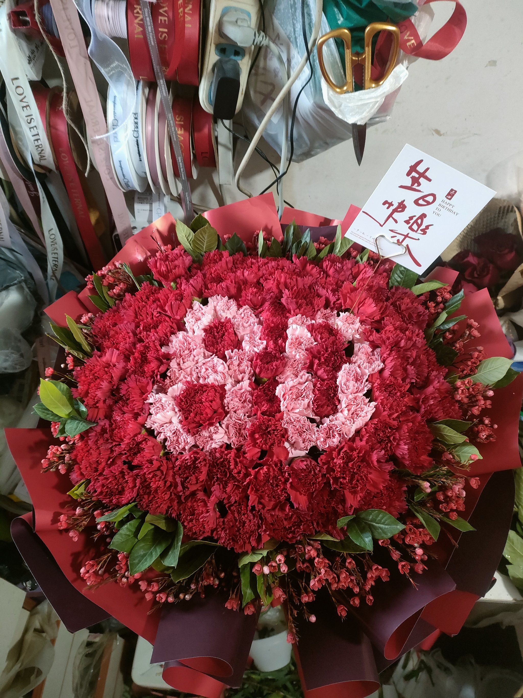 大束康乃馨花束#一束花的仪式感是用心的偏爱#生日鲜花