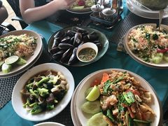 -Pakwan Restaurant & Bar