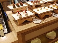 -大中华希尔顿酒店-念自助餐·嗨啤·小龙虾