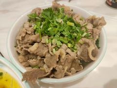 -犇逸·乐山跷脚牛肉·四川现炒(览海店)