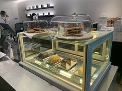面包甜点陈列柜-野鸽子咖啡(中航店)