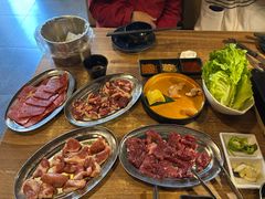 -山居屋炭火烧肉(厚街万达店)