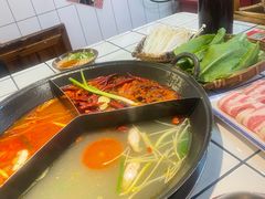 -巴卤社老火锅(财富店)