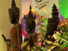 -Thai Pothong Restaurant