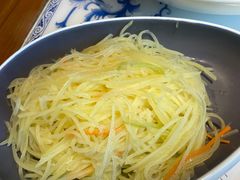 手切黑龙江寒地土豆丝-东方饺子王(和平里店)