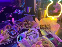 -UP嘻哈酒吧(粉巢店)