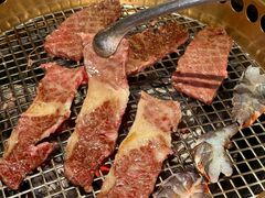 -铭牛烧肉·和牛海鲜自助(高新月牙湖店)