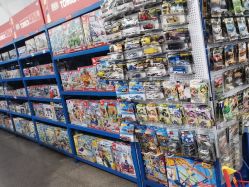 -逝水玩具折扣店