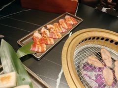 -山川小町·极番烧肉(新地假日广场店)