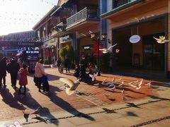 -王府井奥莱临潼小镇(临潼店)