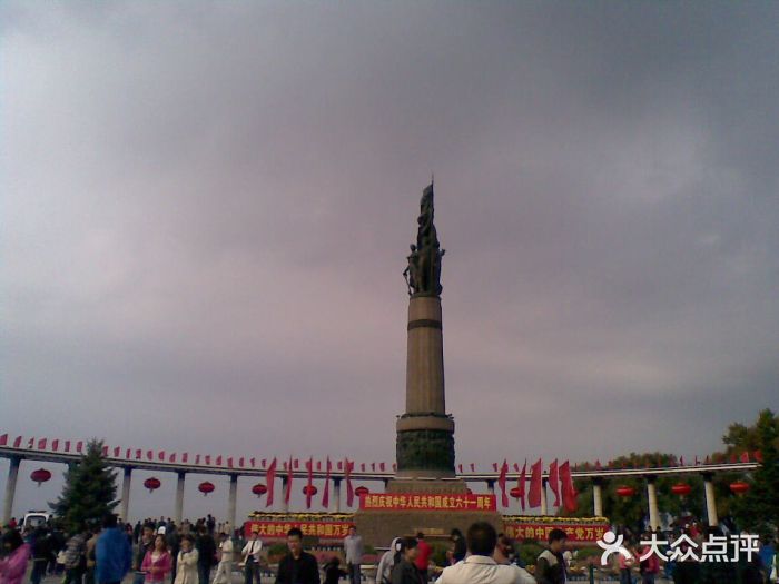 人民防洪胜利纪念塔门面图片
