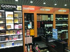 -日上免税店(三径路t3店)