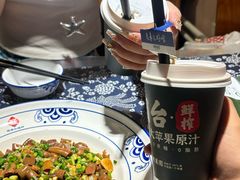 -旺角小渔村·海肠捞饭开创者(环山路店)