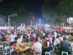 -老兰家传统烧烤炒菜泡馍(小南门店)