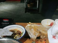 -琥珀老六龙虾(四里河店)