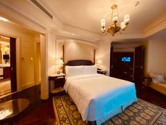 -广州富力丽思卡尔顿酒店